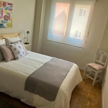 Precioso Apartamento Soleado, Recien Amueblado En Gijón Buitenkant foto